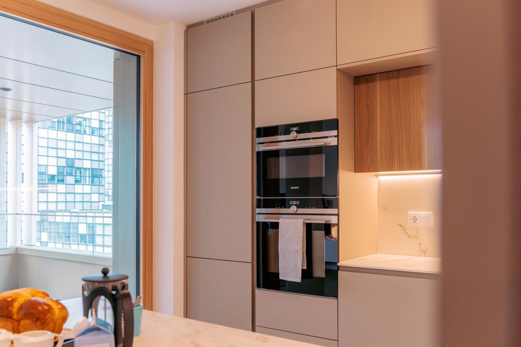 Apartment Media Bay In Kirchberg By Rentaroo Luxemburg